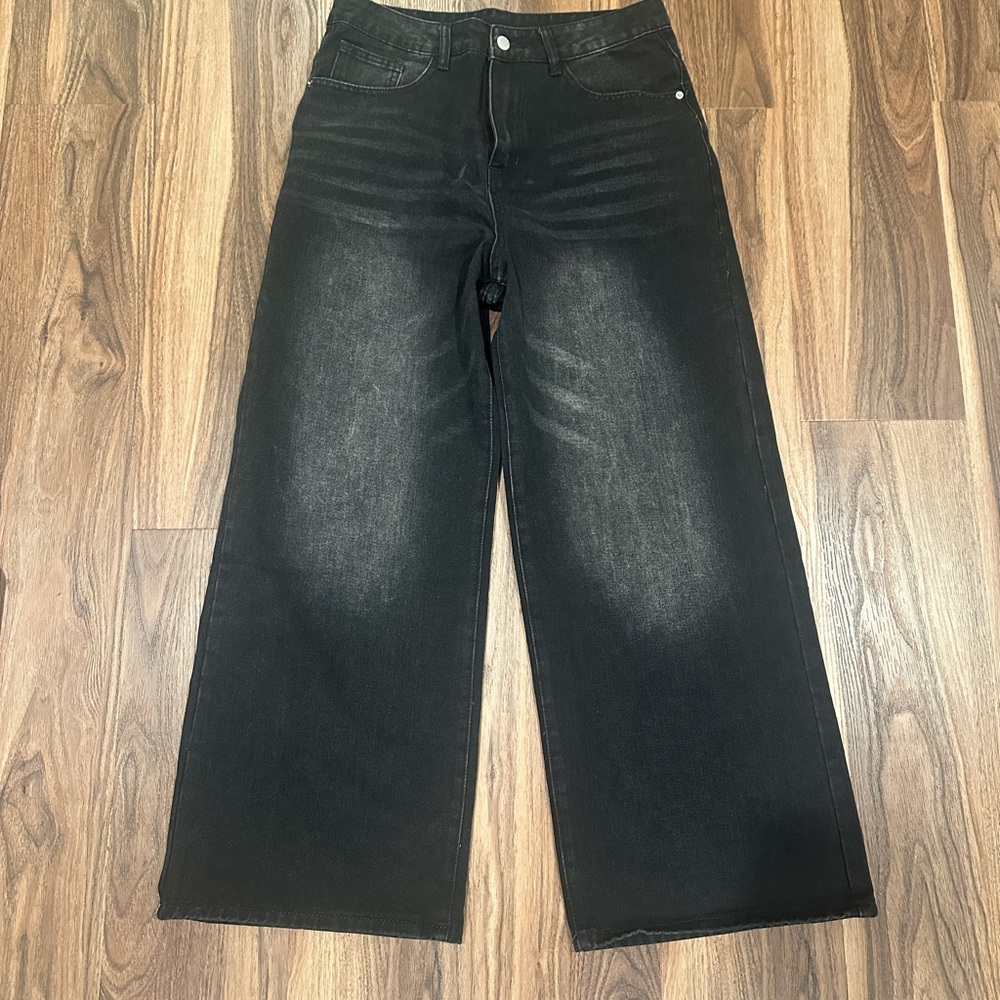 Black vintage baggy jeans
